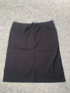 Mountain EQUIPMENT  CO-OP Women's Black Drawstring Pencil Skirt with Front Patc